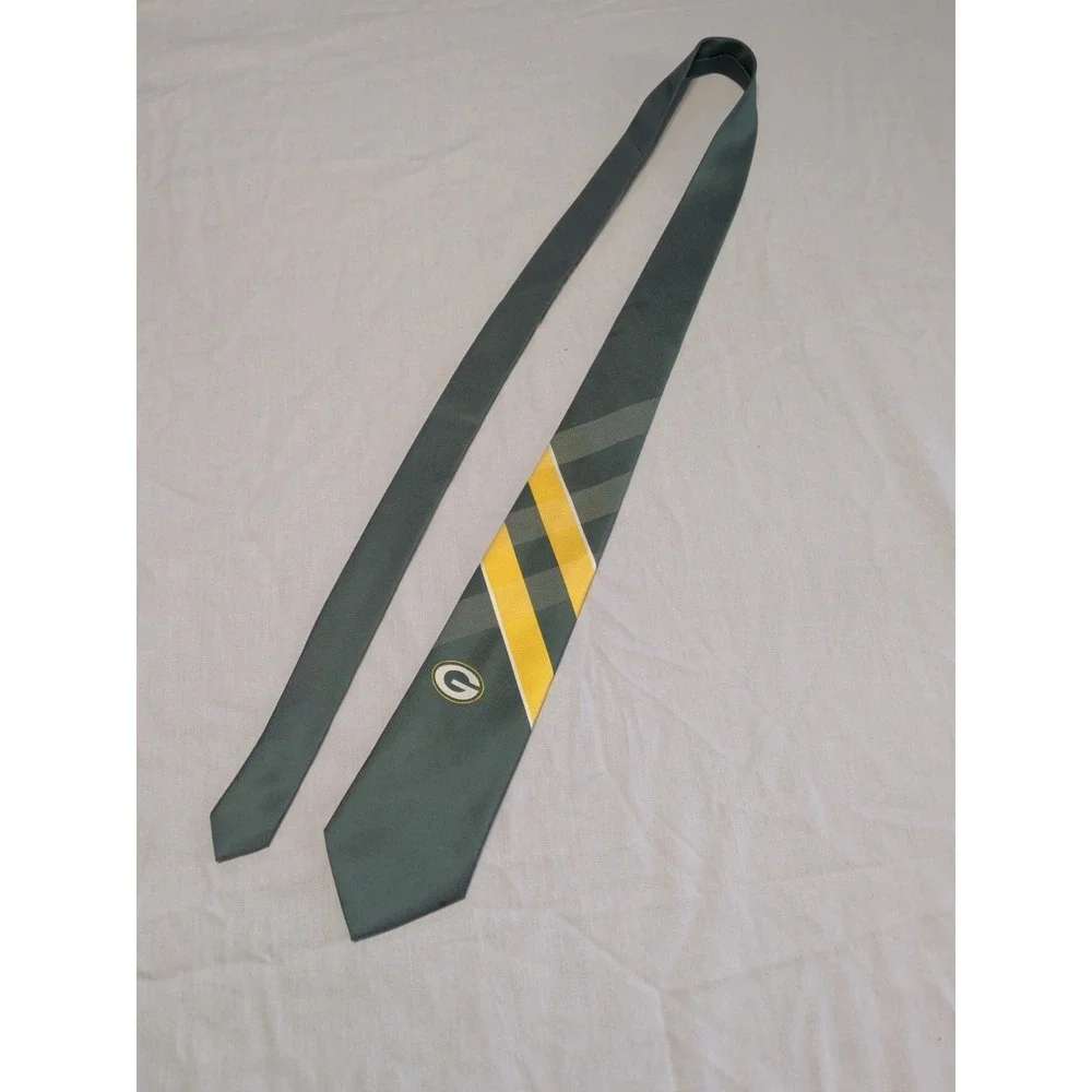 Green Bay Packers NFL Mens WP Grid Neck Tie Eagle Wings 57 x 3.5 Green Yellow